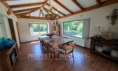 Gran casa en exclusivo sector