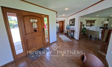 Gran casa en exclusivo sector