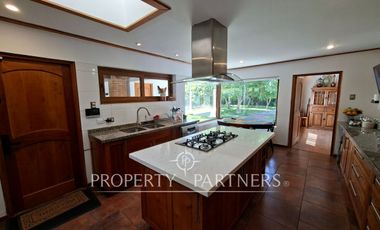 Gran casa en exclusivo sector