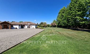 Gran casa en exclusivo sector