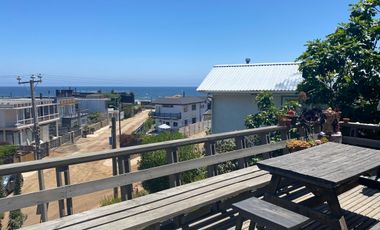 Linda casa a 1 cuadra de playa Laguna de Zapallar