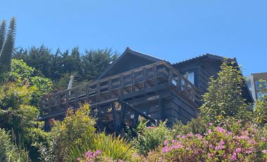 Linda casa a 1 cuadra de playa Laguna de Zapallar