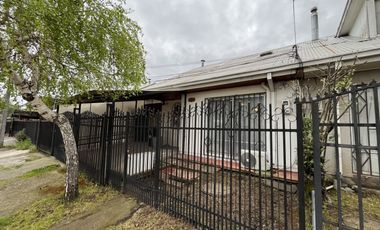 VENDO CASA  CON PRIVILEGIADA UBICACIÓN  EN VILLA GALILEA DE LOS ÁNGELES