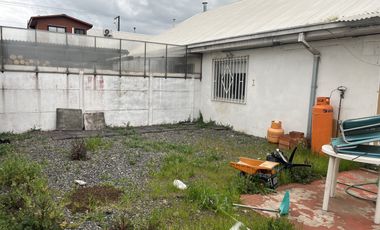 VENDO CASA  CON PRIVILEGIADA UBICACIÓN  EN VILLA GALILEA DE LOS ÁNGELES