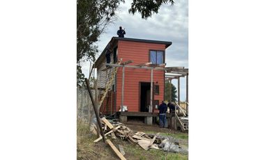 PARCELA DE 6.400 M2  CON CABAÑA