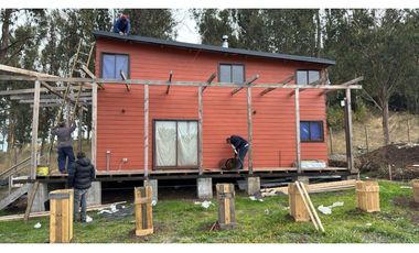 PARCELA DE 6.400 M2  CON CABAÑA