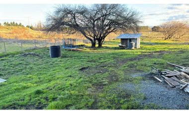 PARCELA DE 6.400 M2  CON CABAÑA