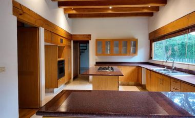 CASA EN VENTA EN HACIENDA DE VALLESCONDIDO