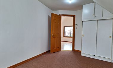 VENDO EXTRAORDINARIA CASA  DE 140 M2