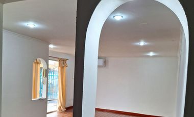 VENDO EXTRAORDINARIA CASA  DE 140 M2