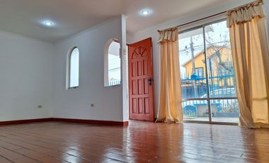 VENDO EXTRAORDINARIA CASA  DE 140 M2