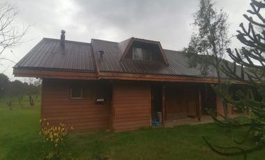 VENDO PARCELA CON CASA Y PISCINA A 5 MINUTOS DE LOS ÁNGELES