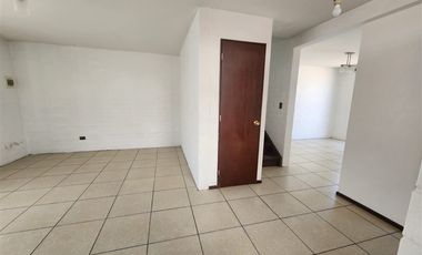 Casa en Arriendo en Bajos de santa cruz 393