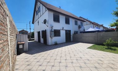 Casa en Arriendo en Bajos de santa cruz 393