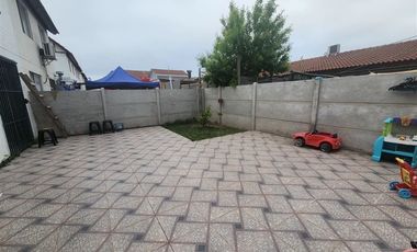 Casa en Arriendo en Bajos de santa cruz 393