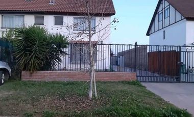 Casa en Arriendo en Bajos de santa cruz 393