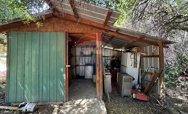 CASA CON PARCELA DE 44 HECTAREAS