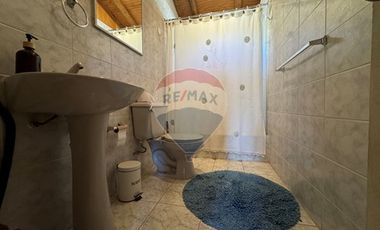 CASA CON PARCELA DE 44 HECTAREAS