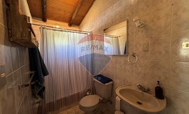 CASA CON PARCELA DE 44 HECTAREAS