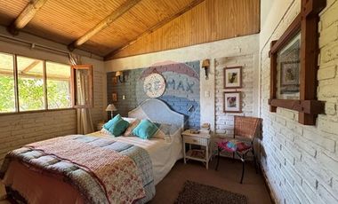 CASA CON PARCELA DE 44 HECTAREAS