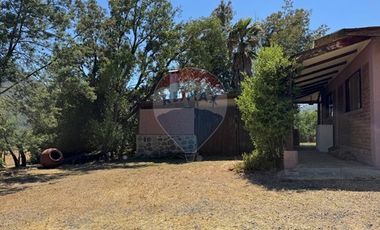 CASA CON PARCELA DE 44 HECTAREAS