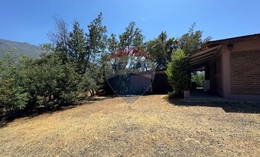 CASA CON PARCELA DE 44 HECTAREAS