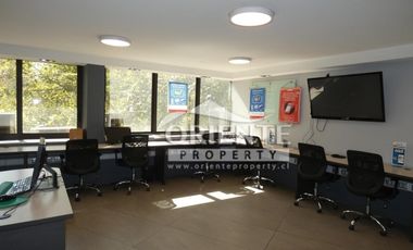 METRO LOS LEONES EXCELENTE OFICINA