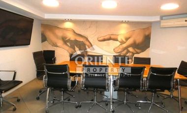 METRO LOS LEONES EXCELENTE OFICINA