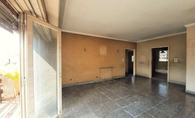 VENTA GALPON/DEPOSITO CON VIVIENDA 320 M2 VALENTIN ALSINA
