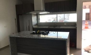 CASA EN VENTA EN PARQUE HABANA, LOMAS DE ANGELÓPOLIS