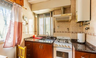 Casa multifamiliar en venta de 6 ambientes con Patio, Terraza y Quincho con parrilla