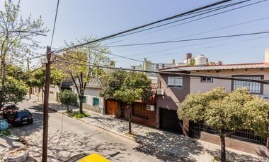 Casa multifamiliar en venta de 6 ambientes con Patio, Terraza y Quincho con parrilla