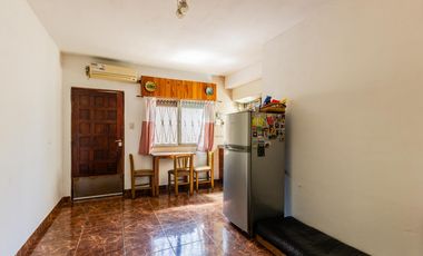 Casa multifamiliar en venta de 6 ambientes con Patio, Terraza y Quincho con parrilla