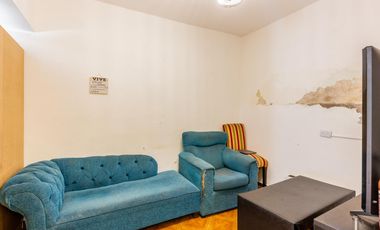 Casa multifamiliar en venta de 6 ambientes con Patio, Terraza y Quincho con parrilla