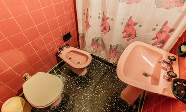 Casa multifamiliar en venta de 6 ambientes con Patio, Terraza y Quincho con parrilla