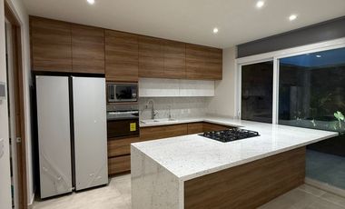 CASA NUEVA EN RENTA EN ALTOZANO MORELIA