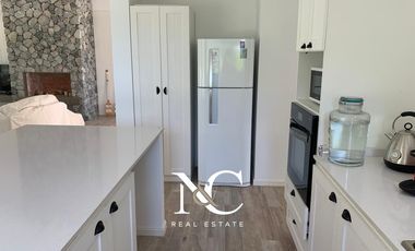 Casa en venta Costa Esmeralda con fondo libre