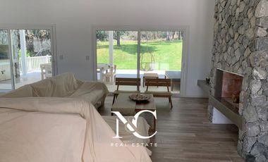 Casa en venta Costa Esmeralda con fondo libre