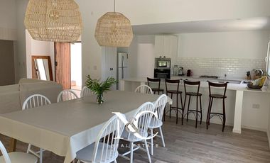 Casa en venta Costa Esmeralda con fondo libre