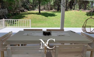 Casa en venta Costa Esmeralda con fondo libre