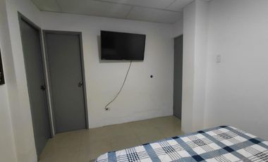 ALQUILER CASA AMOBLADA METRÓPOLIS II