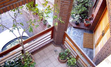 VENTA CASA 5 AMB 570 M2 COCHERA VALENTIN ALSINA LANUS