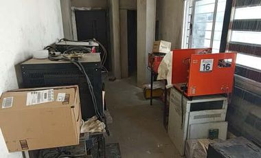 CASA 3 AMBIENTES VENTA EN URIARTE 674 (BANFIELD)