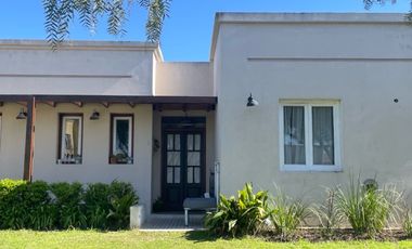 Casa en Venta San Alfonso Pilar del Este 4 amb Pileta