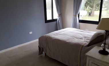 AREA 60-LA VICTORIA POLO COUNTRY CLUB-EXCELENTE CASA ESTRENAR