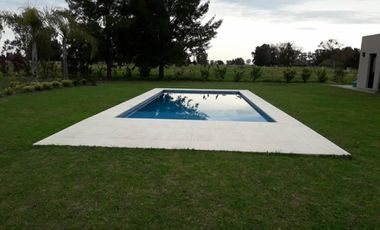 AREA 60-LA VICTORIA POLO COUNTRY CLUB-EXCELENTE CASA ESTRENAR