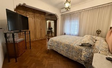 Venta - Casa 3 dormitorios con cochera doble