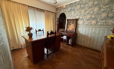 Venta - Casa 3 dormitorios con cochera doble