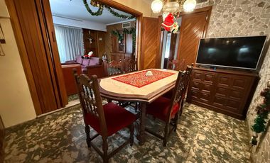 Venta - Casa 3 dormitorios con cochera doble