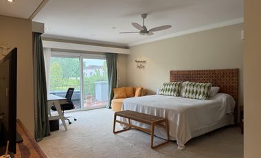 Casa en venta desarrollada sobre doble lote